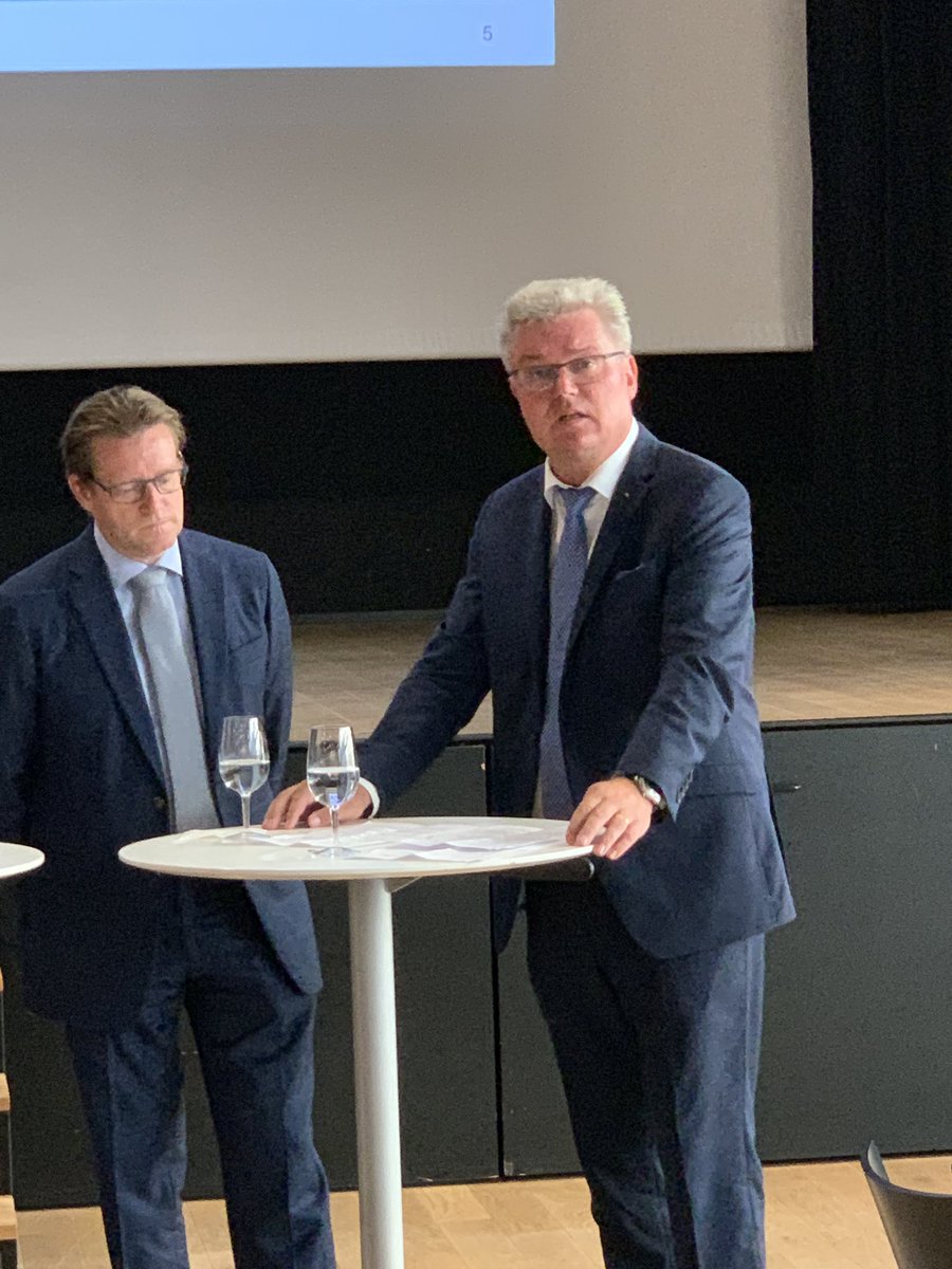 Matthias Baumberger (@baumbergerm) on Twitter photo #Wahlen <a href="/martinfarner/">Martin Farner</a> <a href="/HEVWinterthur/">HEV Winterthur</a> super Rede zum Wohneigentum HEV Winti u Region Präsident <a href="/martinfarner/">Martin Farner</a>! <a href="/FDP_Liberalen/">FDP Schweiz</a> @CVP_PDC <a href="/SVPch/">SVP Schweiz</a> zusammen mit <a href="/bigler/">Cameron Bigler</a> @rutz <a href="/JosefWiederkehr/">Josef Wiederkehr</a> und <a href="/baumbergerm/">Matthias Baumberger</a> #Wahlen <a href="/martinfarner/">Martin Farner</a> <a href="/HEVWinterthur/">HEV Winterthur</a> super Rede zum Wohneigentum HEV Winti u Region Präsident <a href="/martinfarner/">Martin Farner</a>! <a href="/FDP_Liberalen/">FDP Schweiz</a> @CVP_PDC <a href="/SVPch/">SVP Schweiz</a> zusammen mit <a href="/bigler/">Cameron Bigler</a> @rutz <a href="/JosefWiederkehr/">Josef Wiederkehr</a> und <a href="/baumbergerm/">Matthias Baumberger</a>
