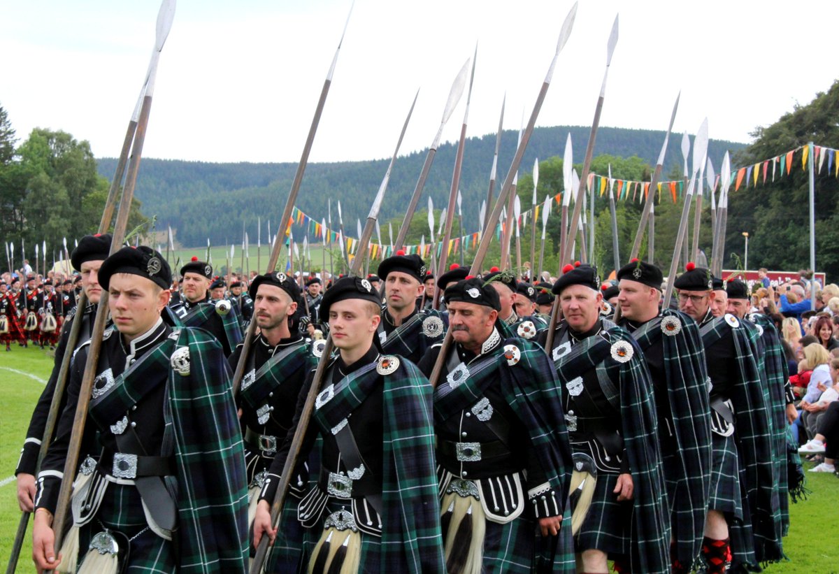 A few pictures of the #Lonach Highlanders marching on Saturday at the 178th Lonach Highland Gathering and Games in #Aberdeenshire, #Scotland.
The 179th Lonach Gathering will take place on Saturday, 22 August 2020...! #datefordiary