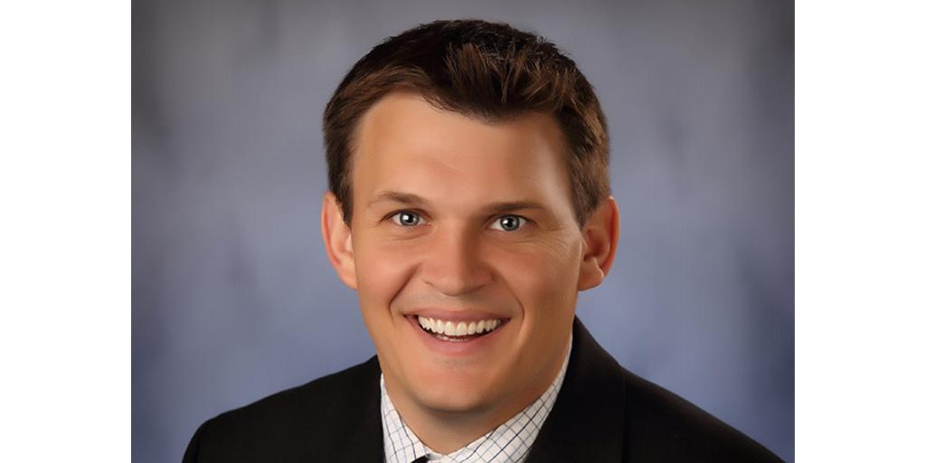 FHNhealth's tweet photo. FHN Family Healthcare Center - Mount Carroll is proud to introduce Dr. Richard Bell, DPM to our team! Contact him here at 815-244-4181 for problems with arthritis or injuries to your foot and ankle, problems with the skin or toenails or for foot problems associated with diabetes. https://t.co/n7LwLTjn73