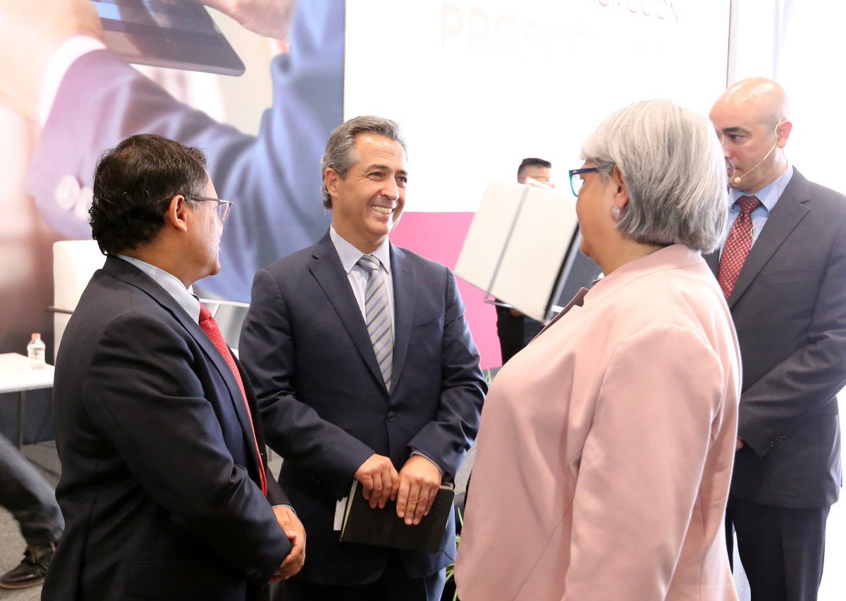 SedecoCDMX's tweet image. 👉🏼Promoción del Programa para el Desarrollo de la Industria del #Software y la #Innovación #PROSOFT, así como del Programa para la Productividad y Competitividad Industrial #PPCI en la @SE_mx 
🤝#HaciendoEquipo 
💡#ZonaEmprende 
@CANIETI @CANAFEM @OnceNoticiasTV @eleconomista