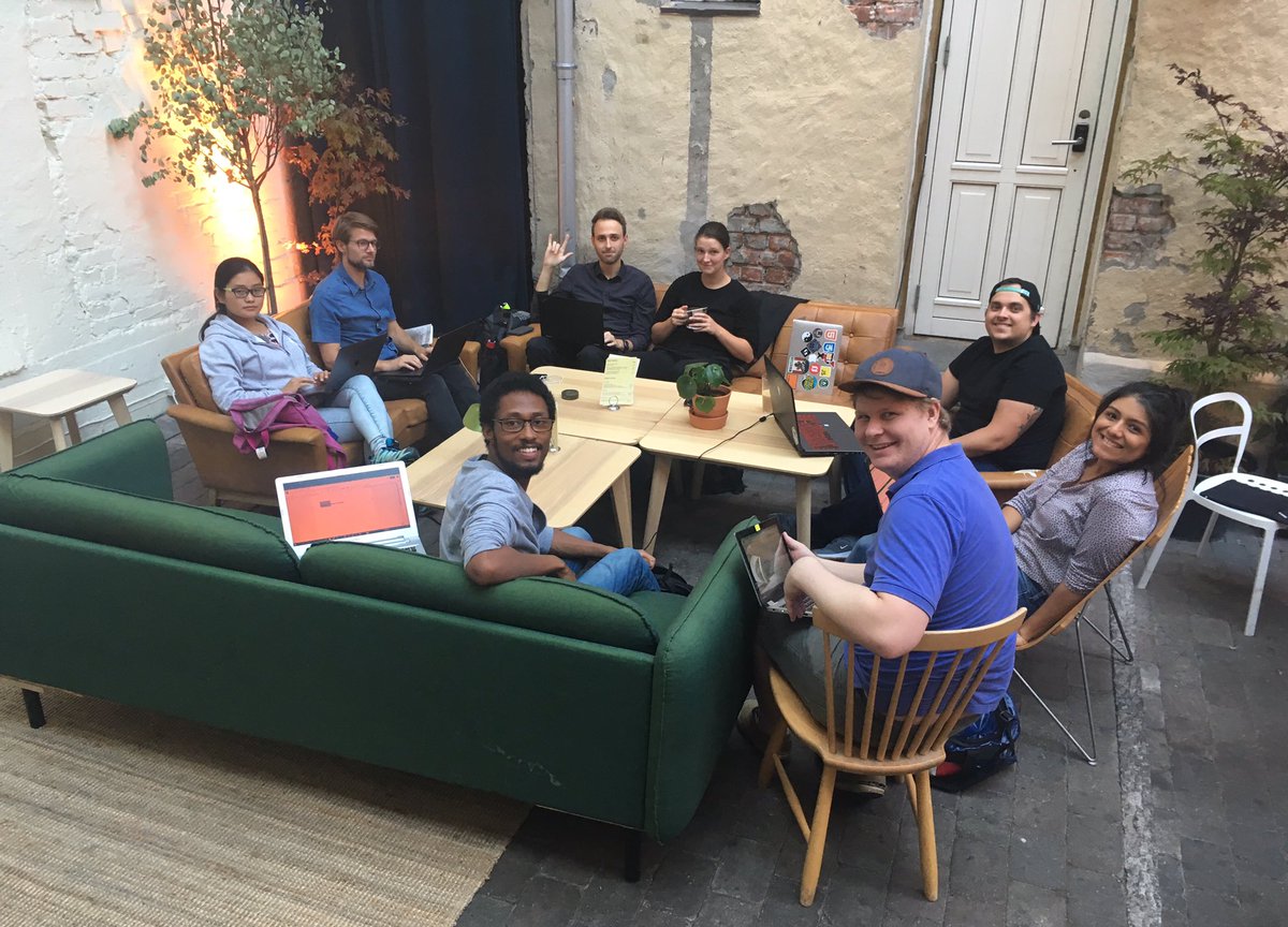 freeCodeCampOSL's tweet image. Greetings from Oslo’s @freeCodeCamp crew 💻💪🔥 Monday Coffee and Code meet up on full throttle!