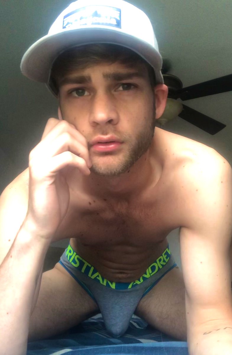 badblake11's tweet photo. Dirty little slut 🍚😋 https://t.co/MKbN77HwiZ https://t.co/nJvK1UDAjM