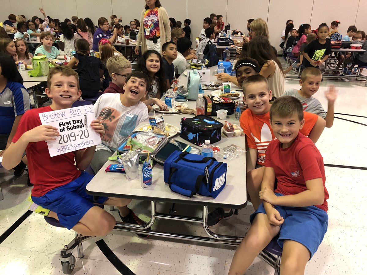 BristowRunES's tweet photo. Welcome back @BristowRunES Panthers!  We are so glad to see you in our halls!! 

@PWCSNews #BRESpanthers #firstdayPWCS https://t.co/pBV1s9kSQf