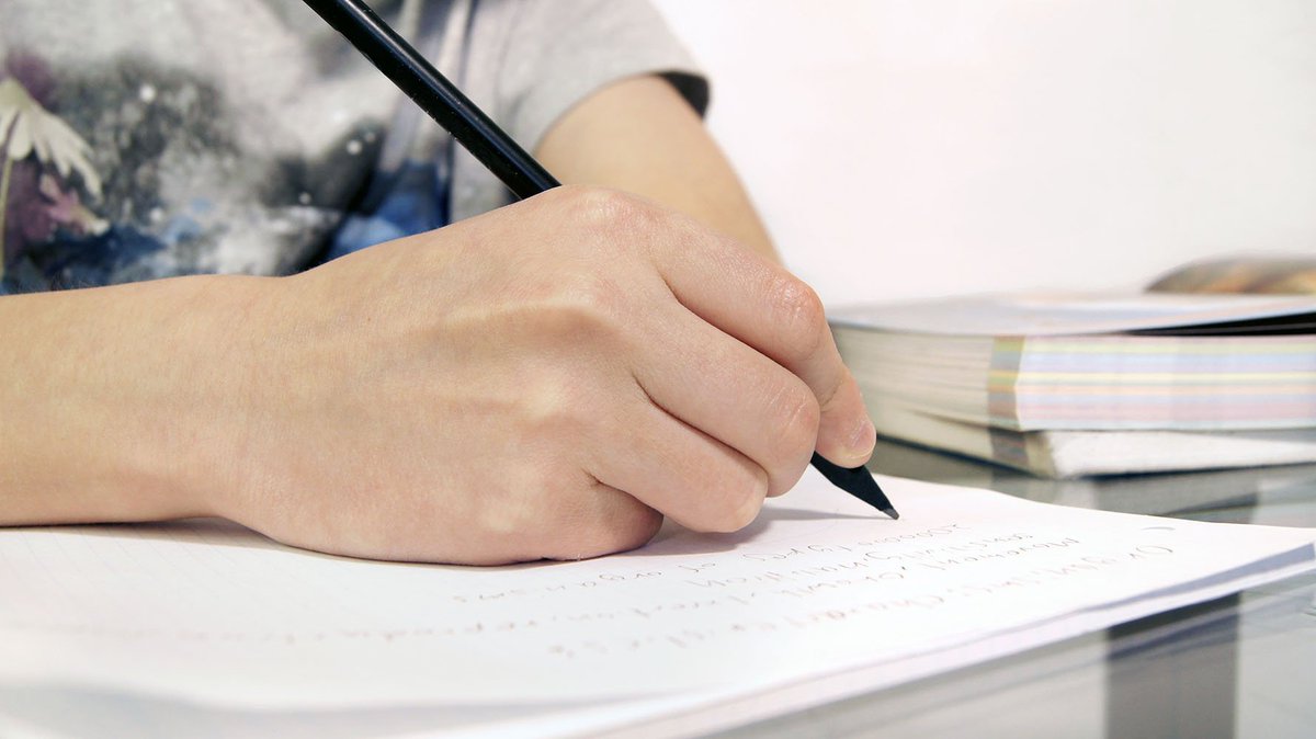 tmcnet's tweet photo. Figuring out where to start is often the hardest part of writing an essay. Check out these 5 tips for choosing your next topic. https://t.co/Q8FAsqD5Lf

#WritersBlock #BacktoSchool #WritingTips #EssayWriting #EssayTips https://t.co/sHUqrzoiwr