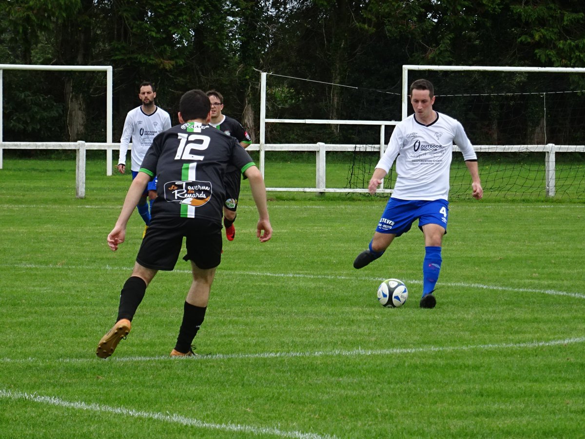 QPenhars's tweet photo. Quelques photos de la rencontre face à Landudec ce week-end 📷⚽
#fcqp https://t.co/RfwT6wTFSf