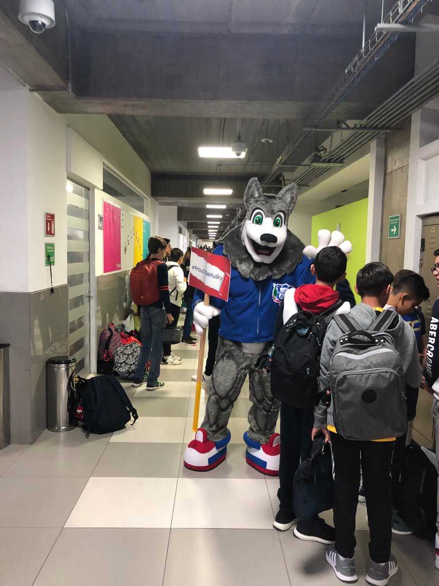 americanopuebla's tweet photo. Welcome to Junior High School, enjoy your first day of class. #ReadyForAnything #ProudToBeHusky #CAPJuniorHighSchool #CAPCommunity https://t.co/fLr88C3Ay7