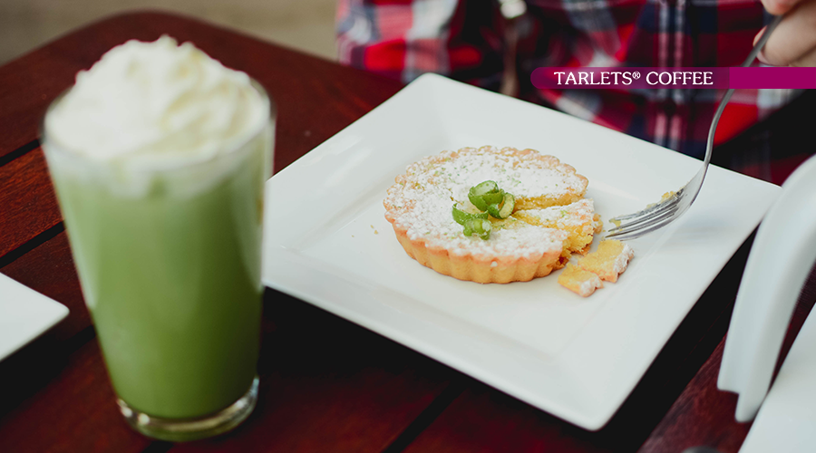 tarletscoffeemx's tweet photo. ¿Acaso existe una mejor combinación 🙌🏻 que un #TéVedeMatcha #Frappé 💚 y un #Tarlet de #Limón 🍋 con #Almendra 🌰?
¡Por supuesto que no! https://t.co/1ne9YA6KfS