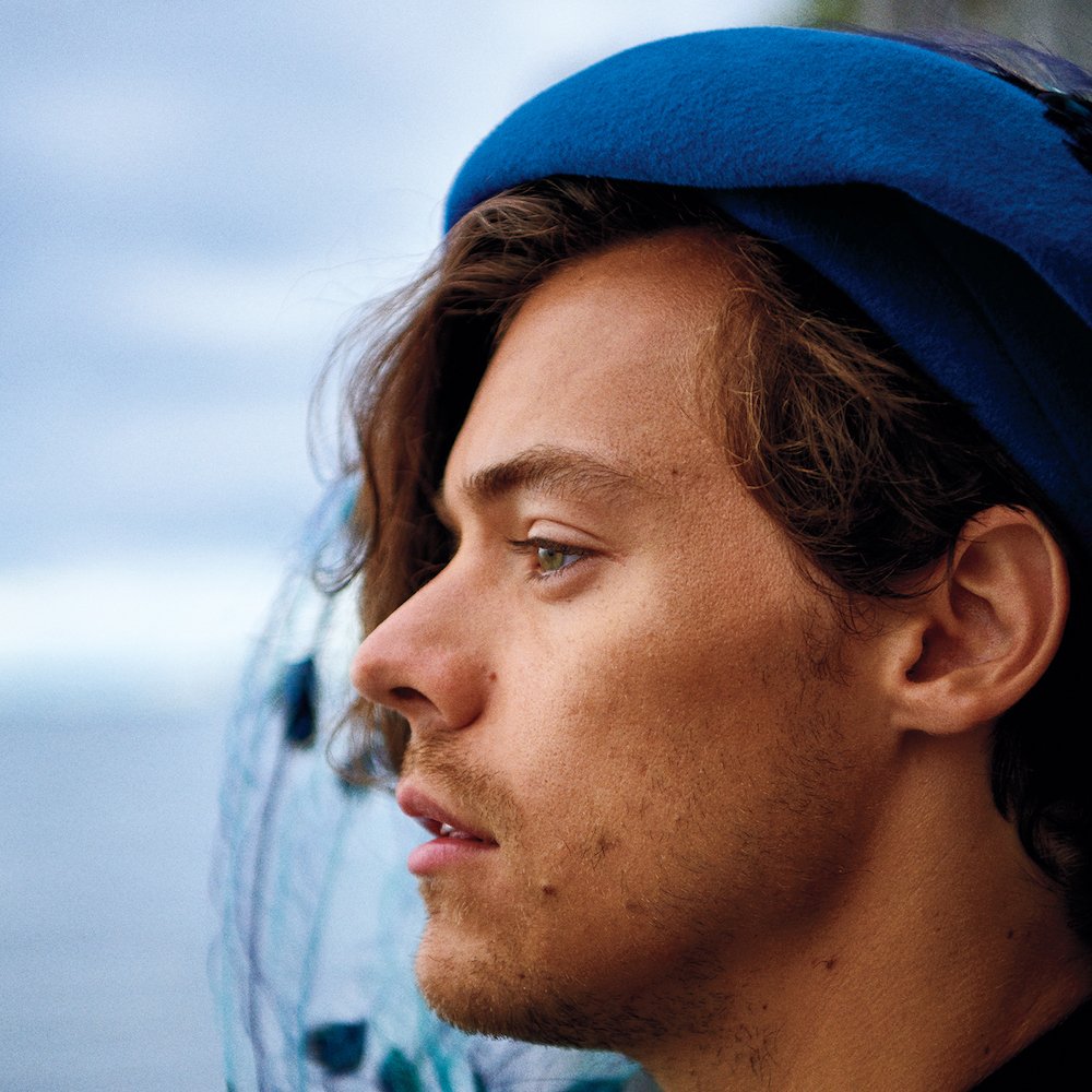 alexandergold's tweet photo. God bless Rolling Stone.
God bless Harry Styles.
God bless us all.

He's perfect from every angle. https://t.co/oYhs3ot9dP