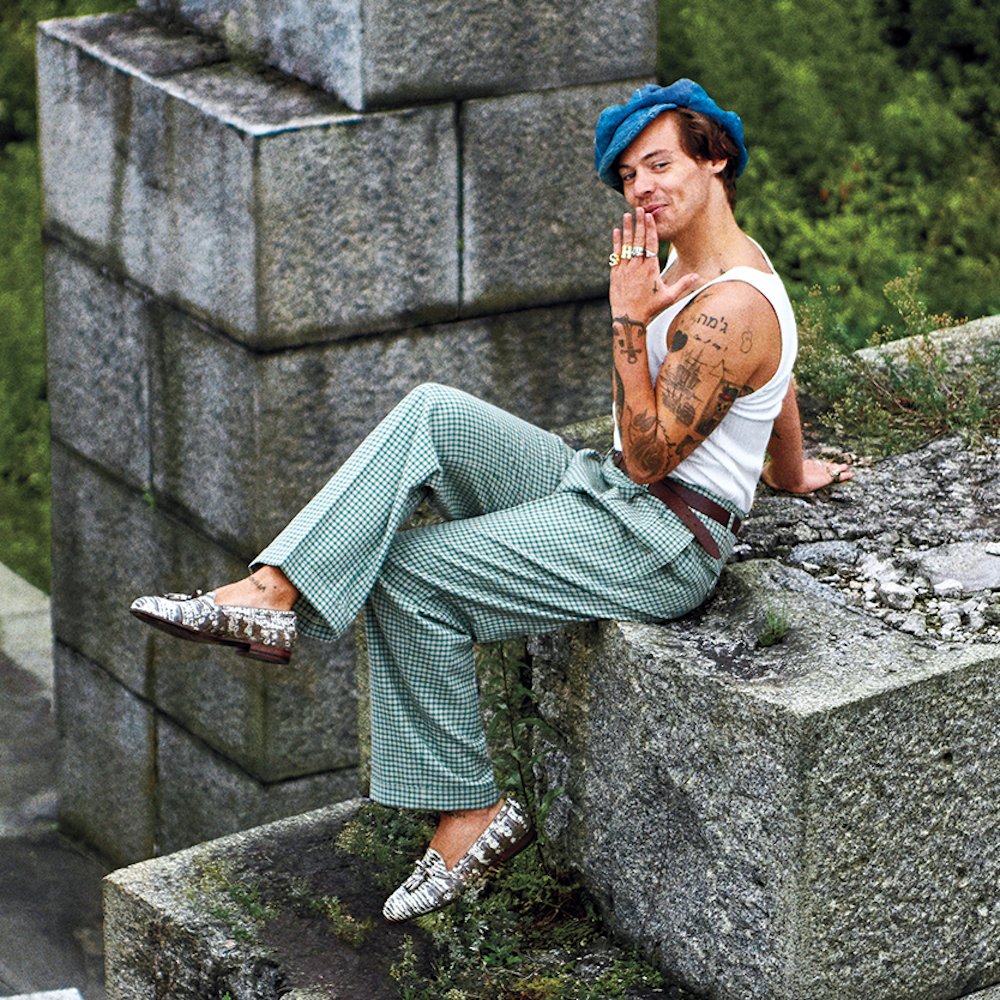 alexandergold's tweet photo. God bless Rolling Stone.
God bless Harry Styles.
God bless us all.

He's perfect from every angle. https://t.co/oYhs3ot9dP