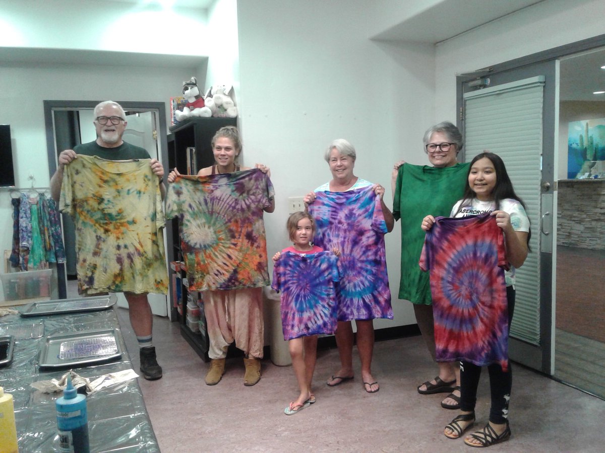 PACHospitality's tweet photo. π₯@sedonafunteam Dept. @ardaorg
https://t.co/S7TizqXtxp
Tie Dye always brings our guests together in very FUN way!
#PACSUMMERFUN
#STAYVACATIONED
@diamondresorts https://t.co/97roDZKoRA https://t.co/zCC3FLzeJd