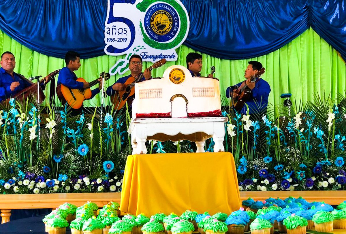norcentral's tweet photo. Felicitamos a la Segunda Iglesia del Nazareno de Cobán A.V., en sus 50 años. Detrás de estas fotos hay tanta historia, aventuras y sobre todo la asistencia y provisión poderosa del Señor.
Agradecemos al hermano pastor Samuel Larios por su esfuerzo y dedicación al ministerio. https://t.co/VyVMziQhUL