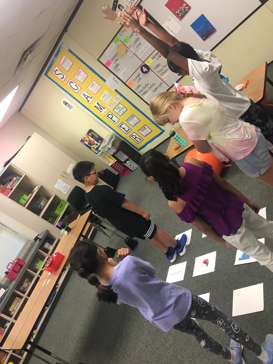 shawnee_gt's tweet photo. #fortunate5th #fantastic4th #legendary3rd and #2ndachievers got to know each other a little more with our 6 Hats unplugged coding activity. Looking forward to a great year with all these kiddos. So glad to be back. #FISDQUEST #ourfisdstory @shawneetrailelm #connectionships https://t.co/uvUHHaL5Yc