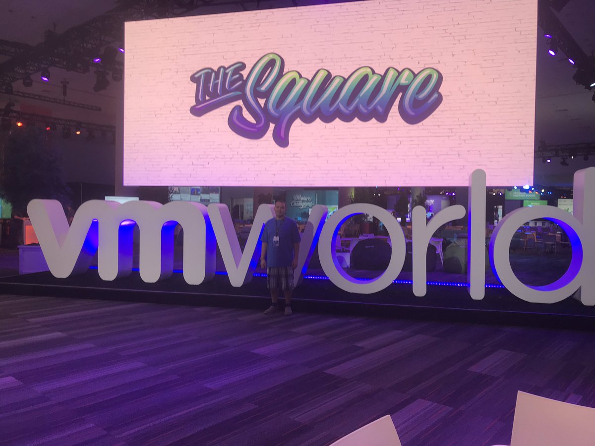 kbb2002's tweet photo. Having a good time at VMWorld. #VMwareChampions https://t.co/e0SXEts7yi