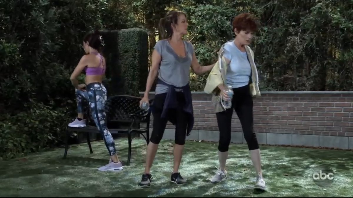 yael_c's tweet photo. #GH Diane and Alexis come back from workout. https://t.co/Gu1A6gxGCE