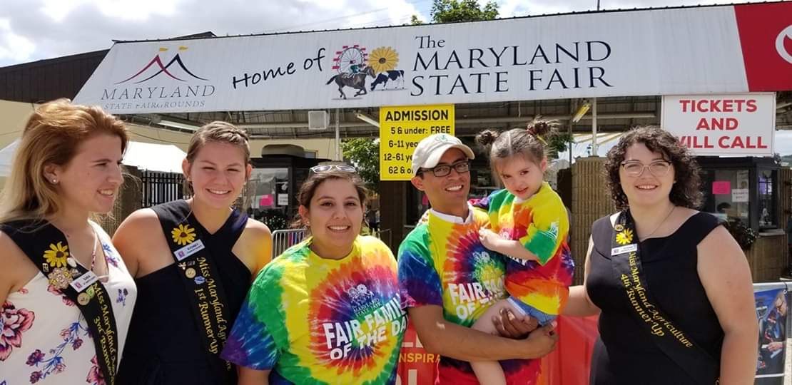 MDStateFair's tweet photo. Congrats #MarylandStateFair Family of the Day, the Paz Family! Pictured w/#MissMDAG Runners-up Sara VanRyswick(left), Sydney Garner (2nd from left), &amp; Sydnie Grossnickle (right), the Fair Family received free admission, ride wristbands &amp; food tickets compliments #MYMDStateFair. https://t.co/R2EfaaHG1e