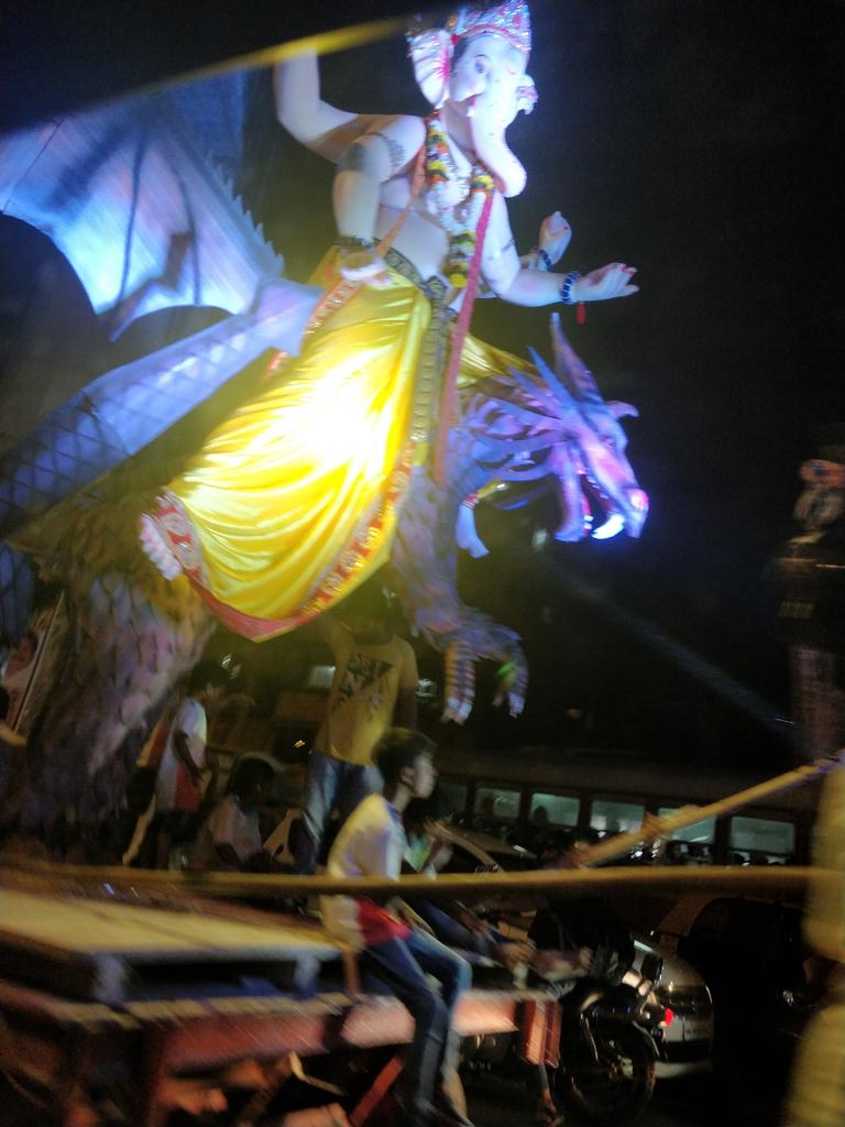 sonyadiablo's tweet photo. I found Drogon #DesiGoT https://t.co/Bz90NZIEp4