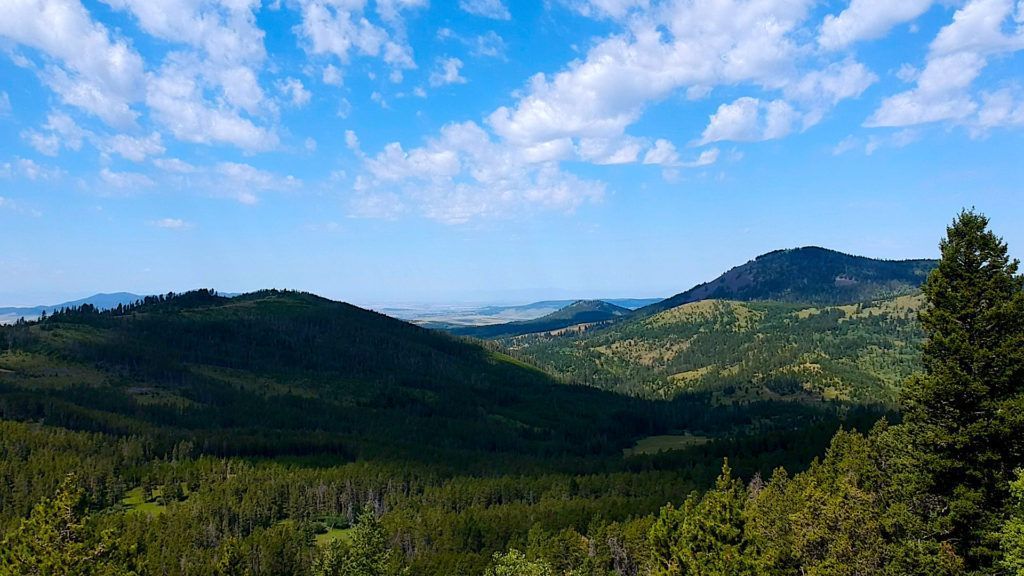 Watch: Jeffrey Brown of <a href="/PBS/">PBS</a> tells a "story of a fight over land in Central #Montana. It's about the tension between conservation &amp; development &amp; what it could mean for the future of all of America's #publiclands." buff.ly/30oAg4k