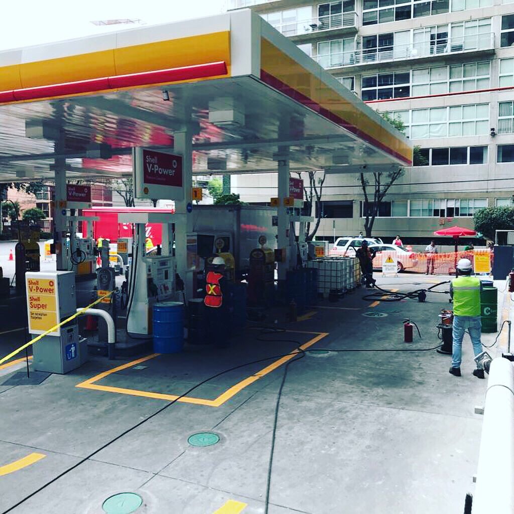 legas_mx's tweet photo. #LimpiezaDeTanques 🧼 💦 de manera automatizada en la alcaldía Benito Juárez, CDMX, para la estación de servicio ⛽️@Shell Popocatépetl! #CumpliendoConASEA #HolaShell https://t.co/rdyOjBKov8