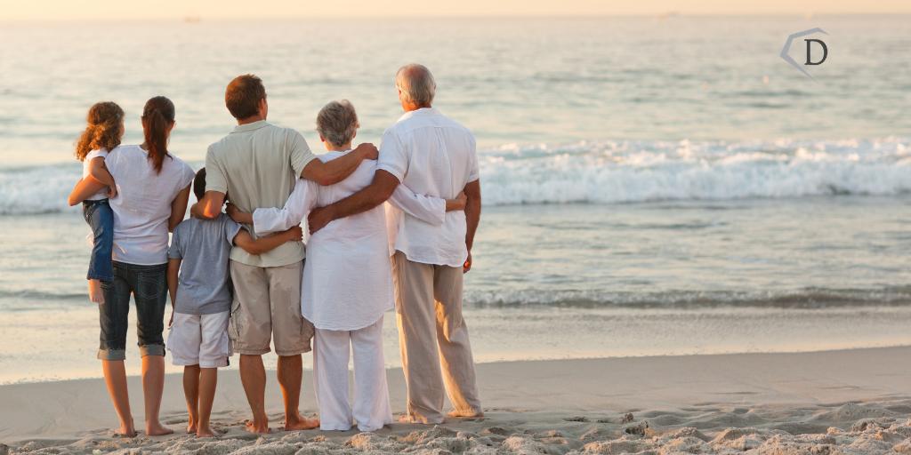 DiamondCow's tweet image. Family time is a treasured heirloom. We hope good memories were made this summer! #FamilyJeweler #JewelryTellsAStory #DavidDouglas