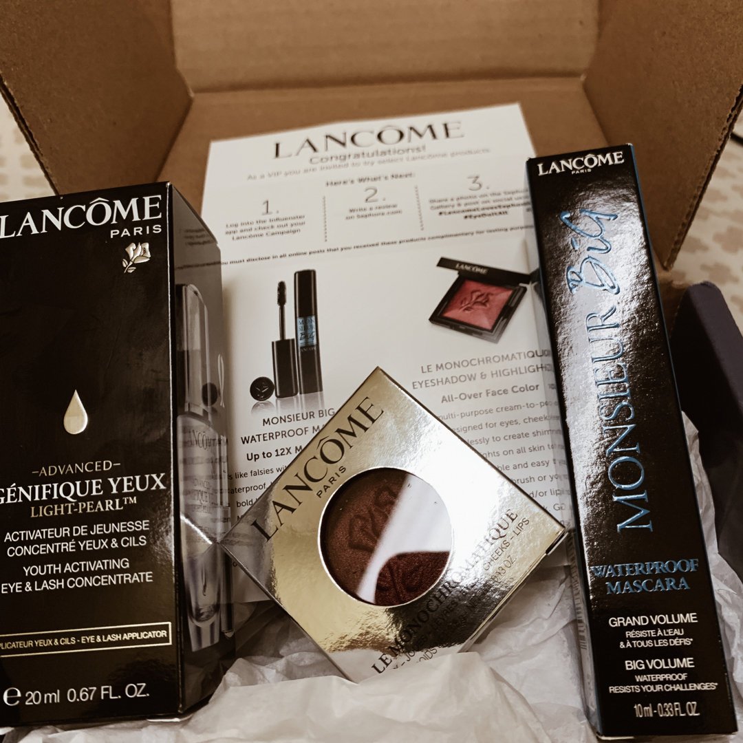 amandasfg's tweet photo. Eu to muito blogueirinha com free products credooo #LancomeLovesSephora #EyeDoItAll https://t.co/mrOoQ6m5gs
