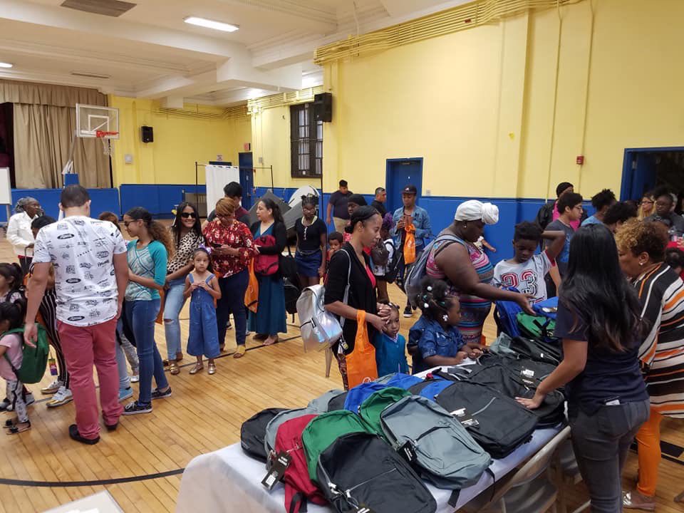DavilaAssembly's tweet photo. Great turn out yesterday morning at our back to school book bag give away in paternership with 90th Police Pct. Community council. #90thprecinct #brooklyn #williamsburg https://t.co/h0xWsrIoEq