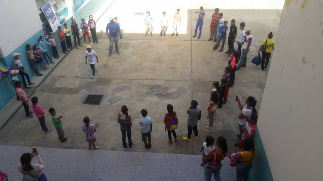 UENarFragachan's tweet photo. *Circuito 9 Anaco*   Inicio plan Vacacional escuelas abiertas por la PAZ  2019                                *UE.Narciso Fragachan*  @IpasmeOficial @SalaAnzoategui @ConElMazoDando @MPPEDUCACION @NicolasMaduro @RNVinformativa @VTVcanal8 @ContactoFede #TrumpRespetaMiPatria https://t.co/jsJE8yEVpP