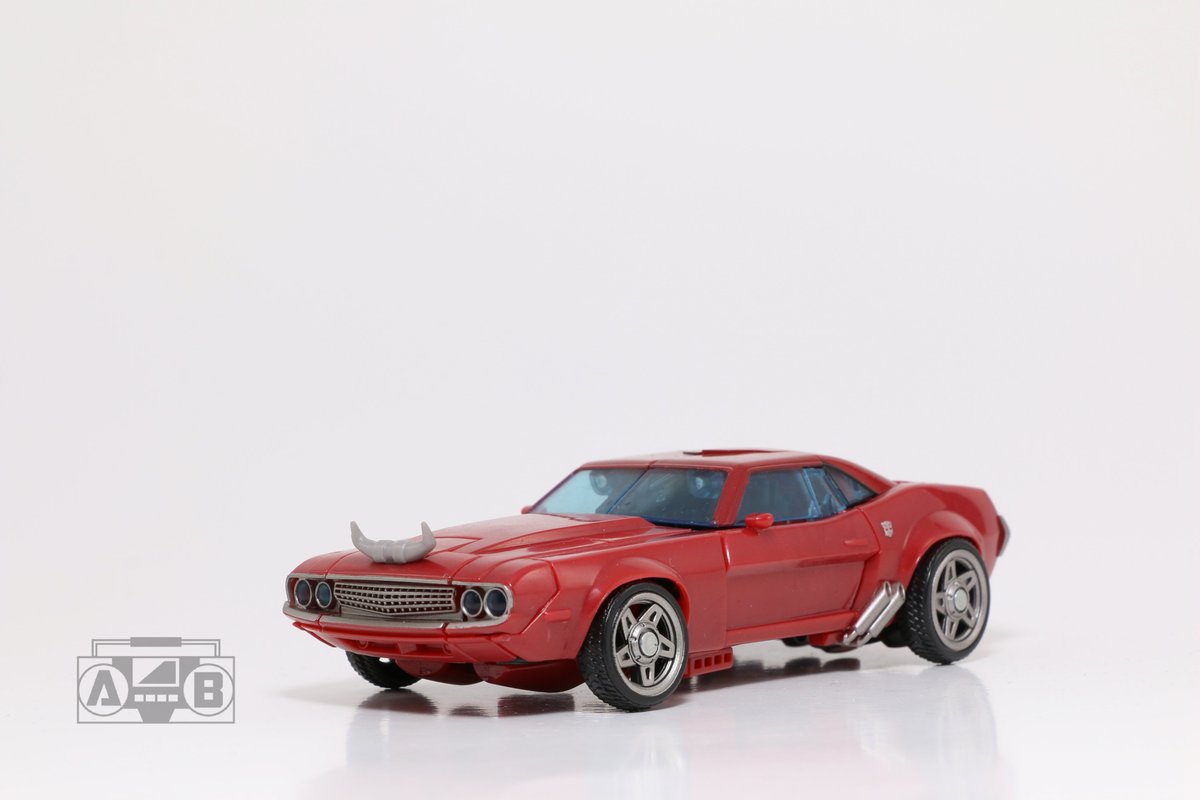 abopphotography's tweet photo. I recently got this awesome figure for steal of a deal... Almost resold it, but decided to keep it. And I'm glad I did! #transformers #toyphotography #transformersphotography #autobot #cliffjumper #gdoexclusive #transformersgenerations #deluxeclass #firstedition https://t.co/gc12SRIenu