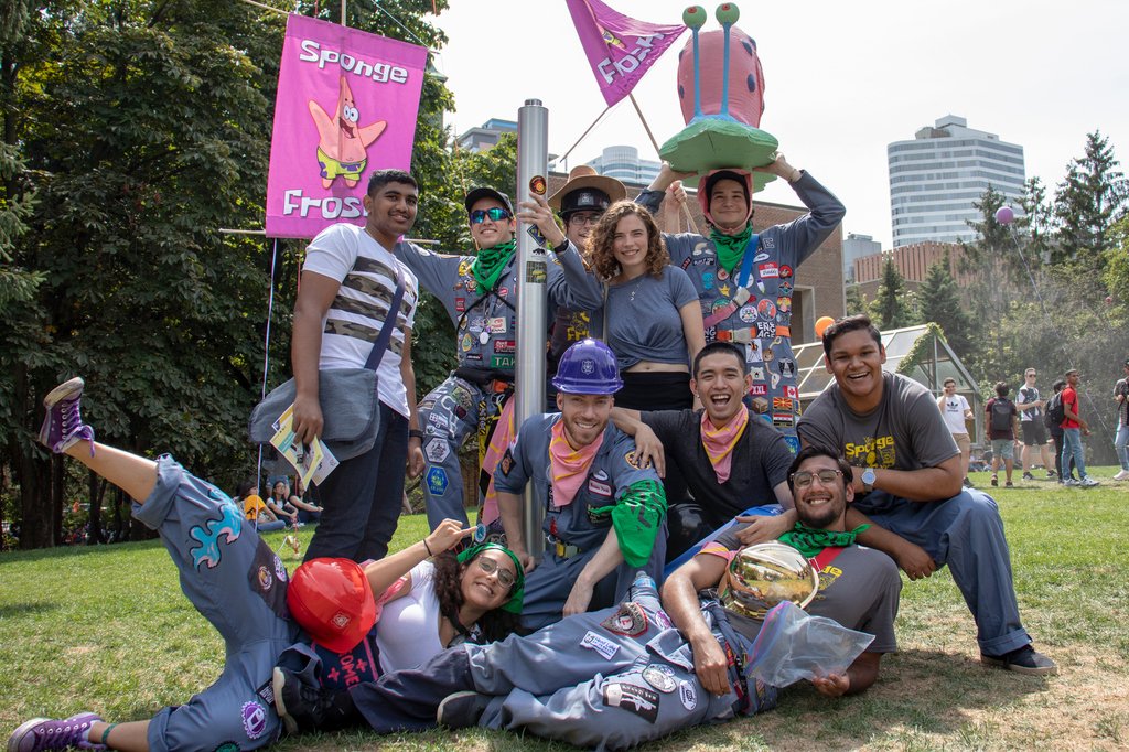 FEAStorontometu's tweet photo. Orientation Week 2019: Day 1. The Eng Expo in the Quad was 🔥🔥🔥. Tomorrow will be all about the colour purple. Follow our story all week on Instagram ⇨ https://t.co/L74pQgQmKK

#HelloFEAS #RyersonFEAS #RoadToRyerson https://t.co/WZRiq7F6Je