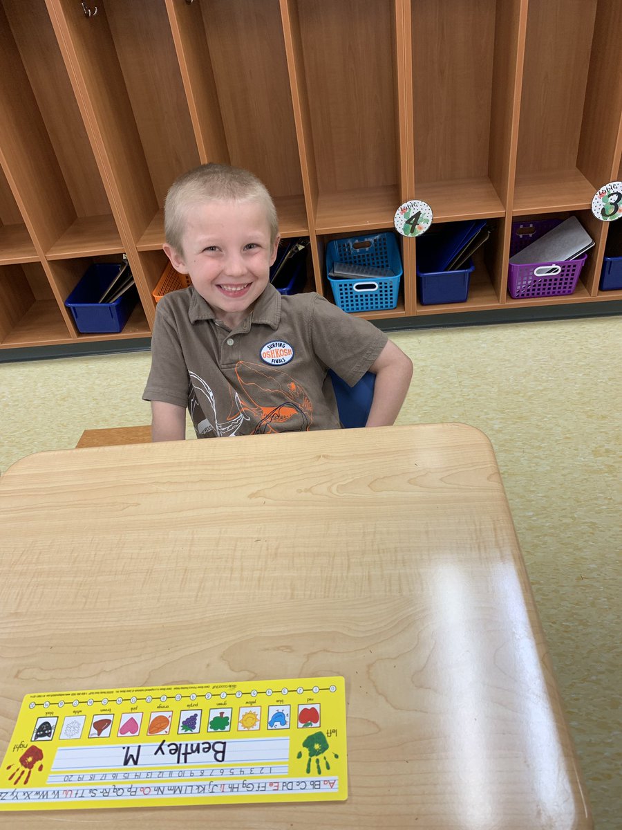 JessicaMoermond's tweet photo. WT open house!! Bentley is so excited and ready to be starting First Grade with Mrs Young!! Look at that big kid desk!! #WTBackToSchool https://t.co/xWptXBIpAo