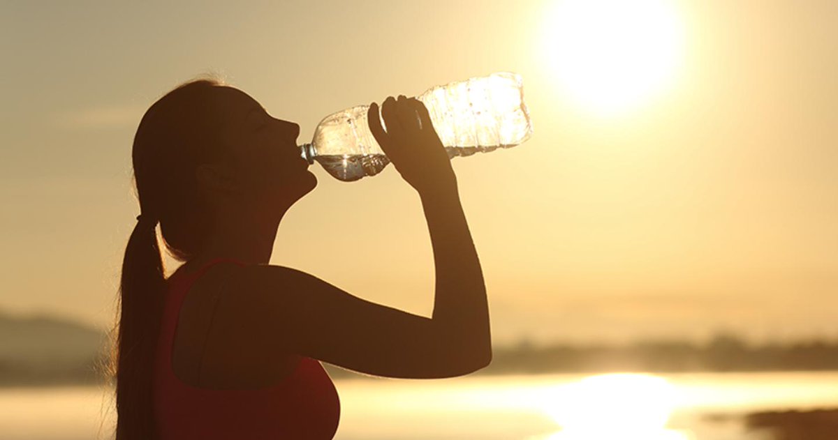PlasticPollutes's tweet photo. 'Americans consume some 70,000 microplastic particles a year.'
Estimating how much plastic we eat, drink and breathe will help determine health risks. https://t.co/EwoObqjEuZ #plasticpollutes https://t.co/Sexwzq94XC