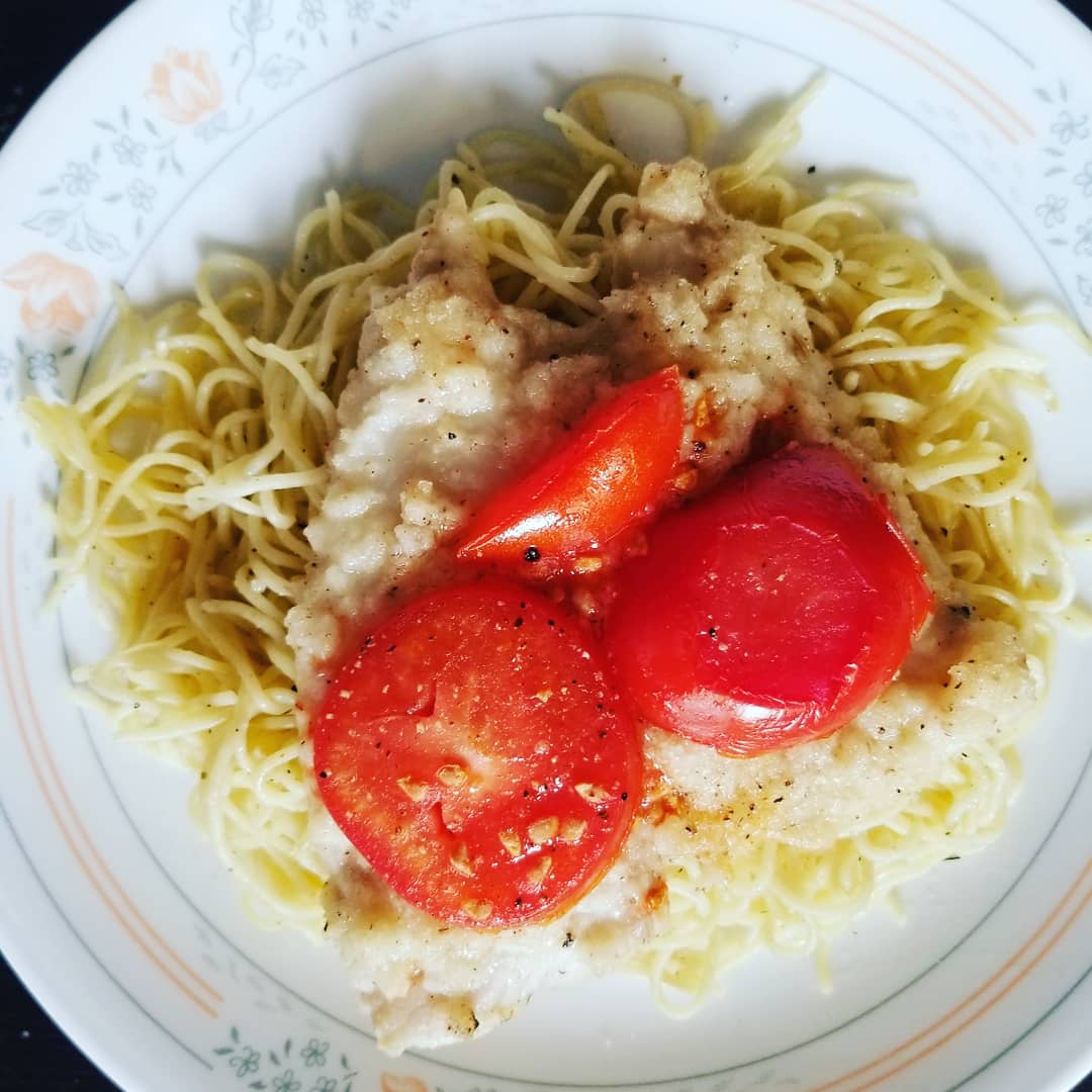 garudagrind's tweet photo. Flounder on top of angel hair spaghetti with a side cucumber, shredded lettuce, and olive salad.
#pescatariankid #pescatarianfood #pescatarianlifestyle #pescatarianmeals #pescatariankidsmeals #pescatarian #fishforkids #fishforkidz #healthyprotein #kidssalad #saladforkids https://t.co/OqvvxbxCJ3