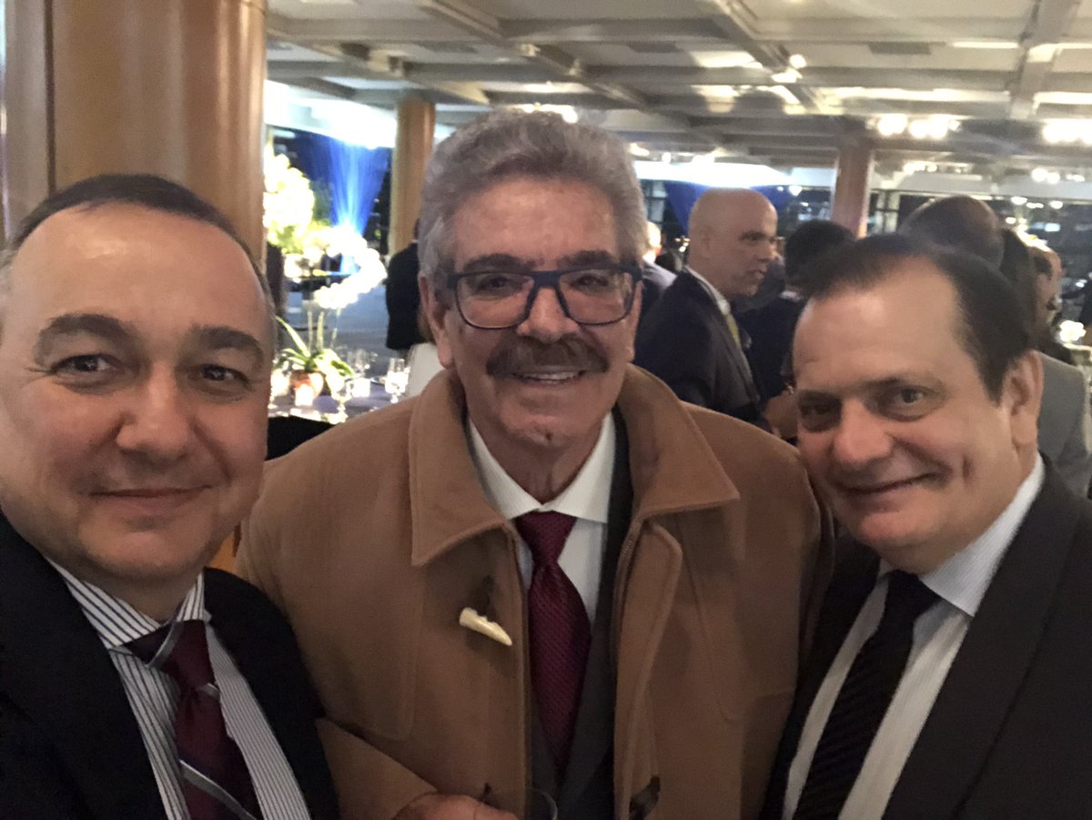 MarcioTurra's tweet photo. Presidente e Vice eleitos da @sbuoficial para biênio 20/21. #CBU19 https://t.co/XObyeiumS1