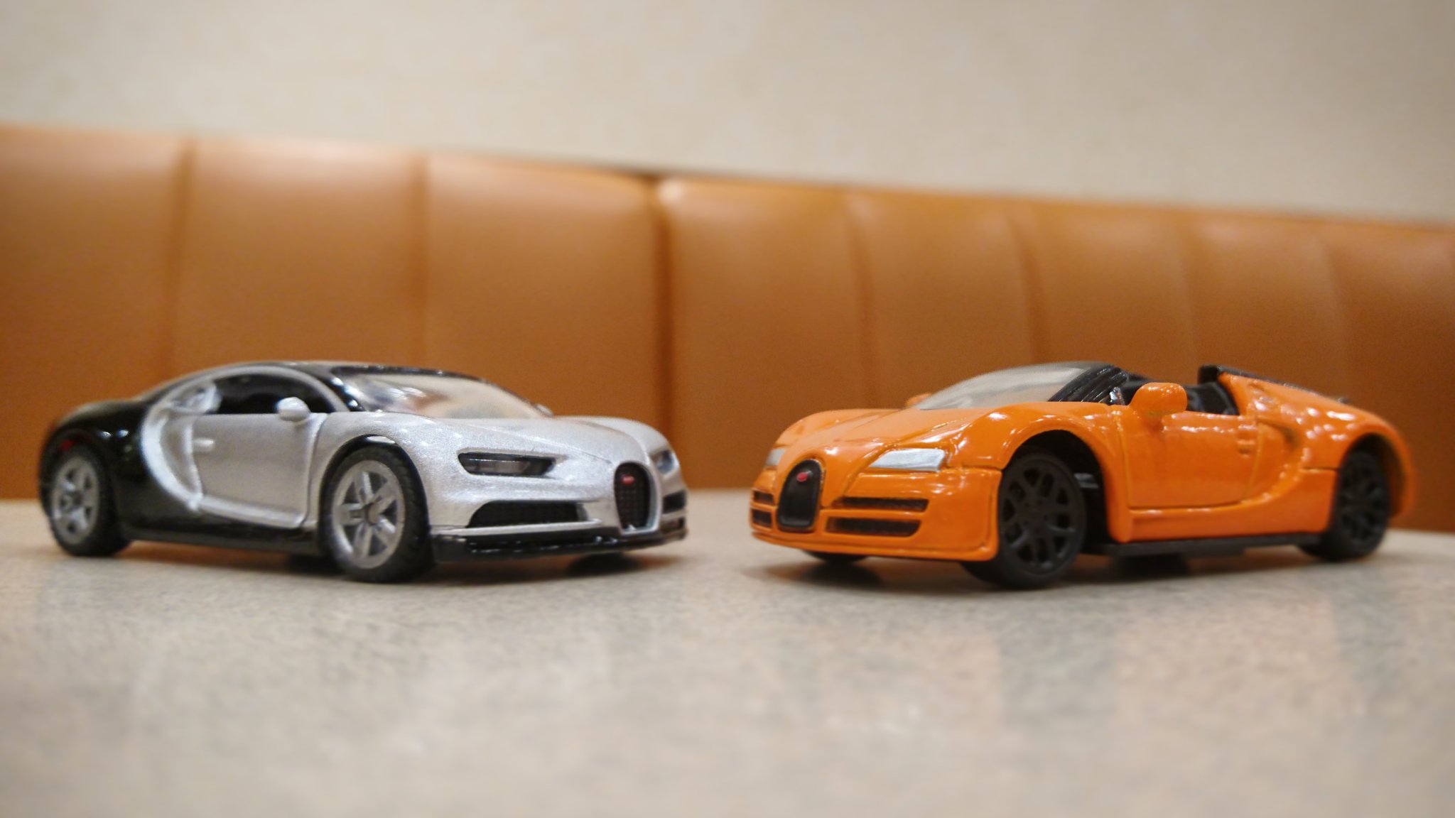 You Kun No Twitter ブガッティのシロン 左の銀 黒 とヴェイロン グランスポーツ ヴィテッセ ミニカー ブラゴ ブガッティ ヴェイロン グランスポーツ ヴィテッセ 京商 シク ジク ブガッティ シロン Modelcar Miniaturecar Burago Bugatti Veyron You Kun No Twitter ブガッティのシロン 左の銀 黒 とヴェイロン グランスポーツ ヴィテッセ ミニカー ブラゴ ブガッティ ヴェイロン グランスポーツ ヴィテッセ 京商 シク ジク ブガッティ シロン Modelcar Miniaturecar Burago Bugatti Veyron