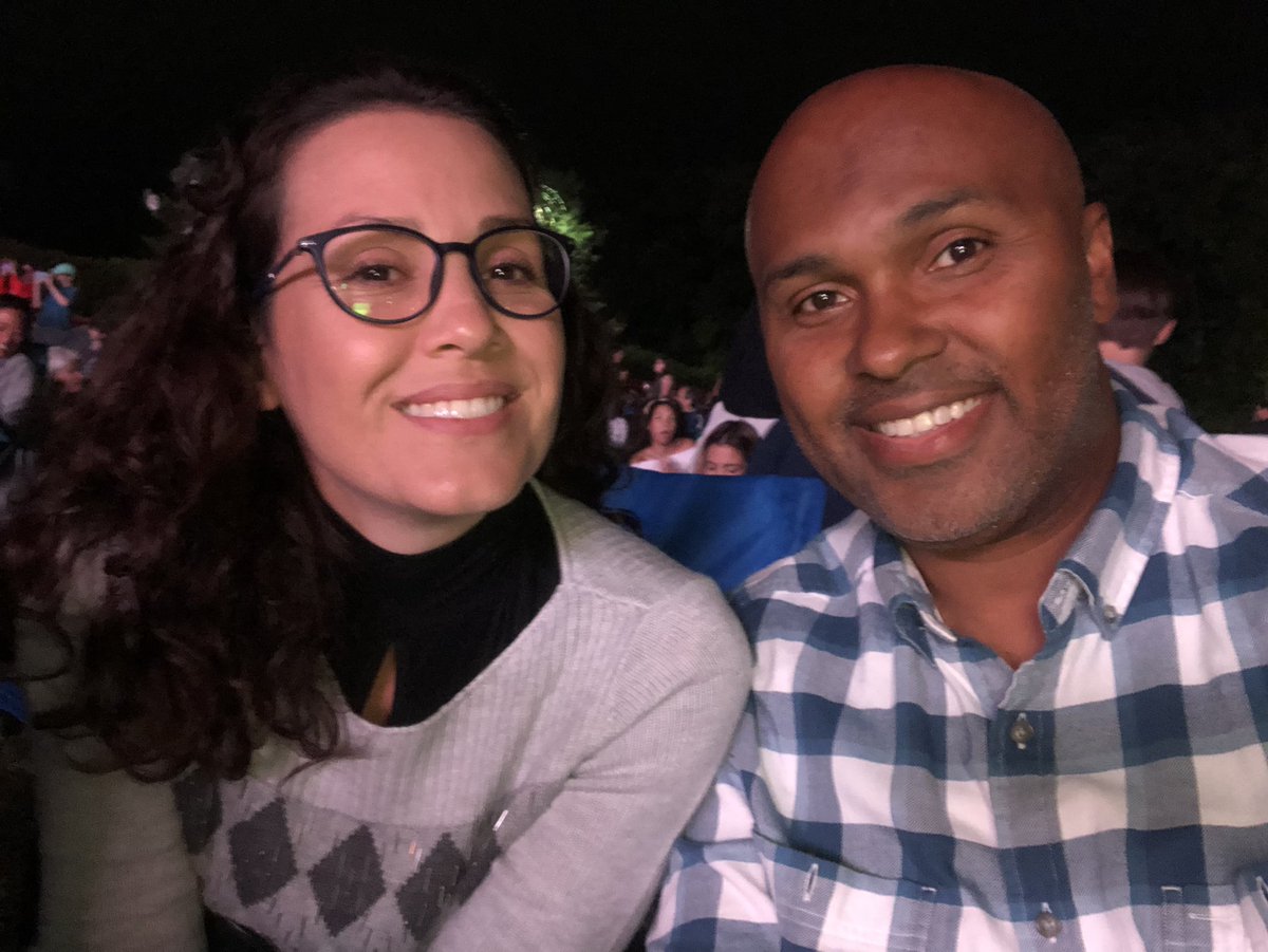 OZEIASREIS's tweet photo. Me and my Wife, perfect night!!! #PentatonixMPP https://t.co/CTQCYGUzr9
