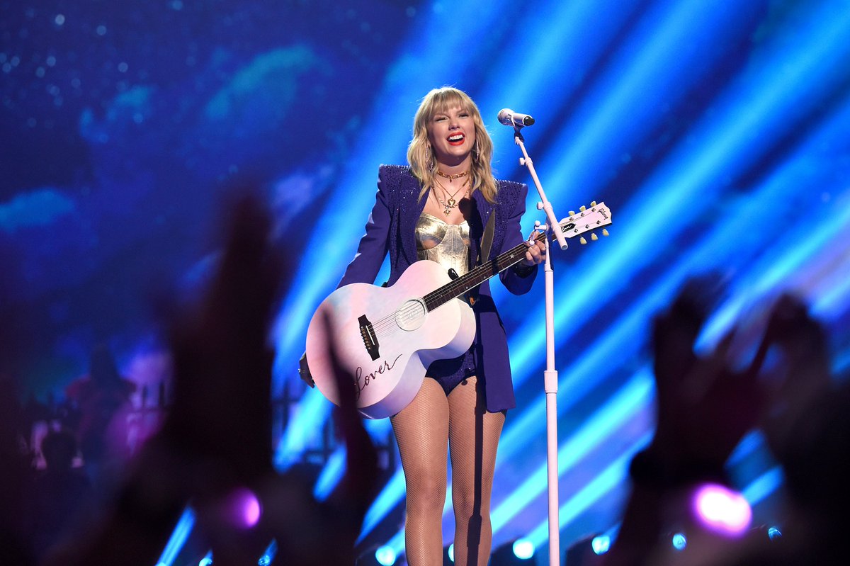 MTV's tweet photo. @taylorswift13 @Camila_Cabello Dropping more pics of @taylorswift13's performance on your TL because it's what you deserve. 💕 #VMAs https://t.co/cW6LQvXaP8