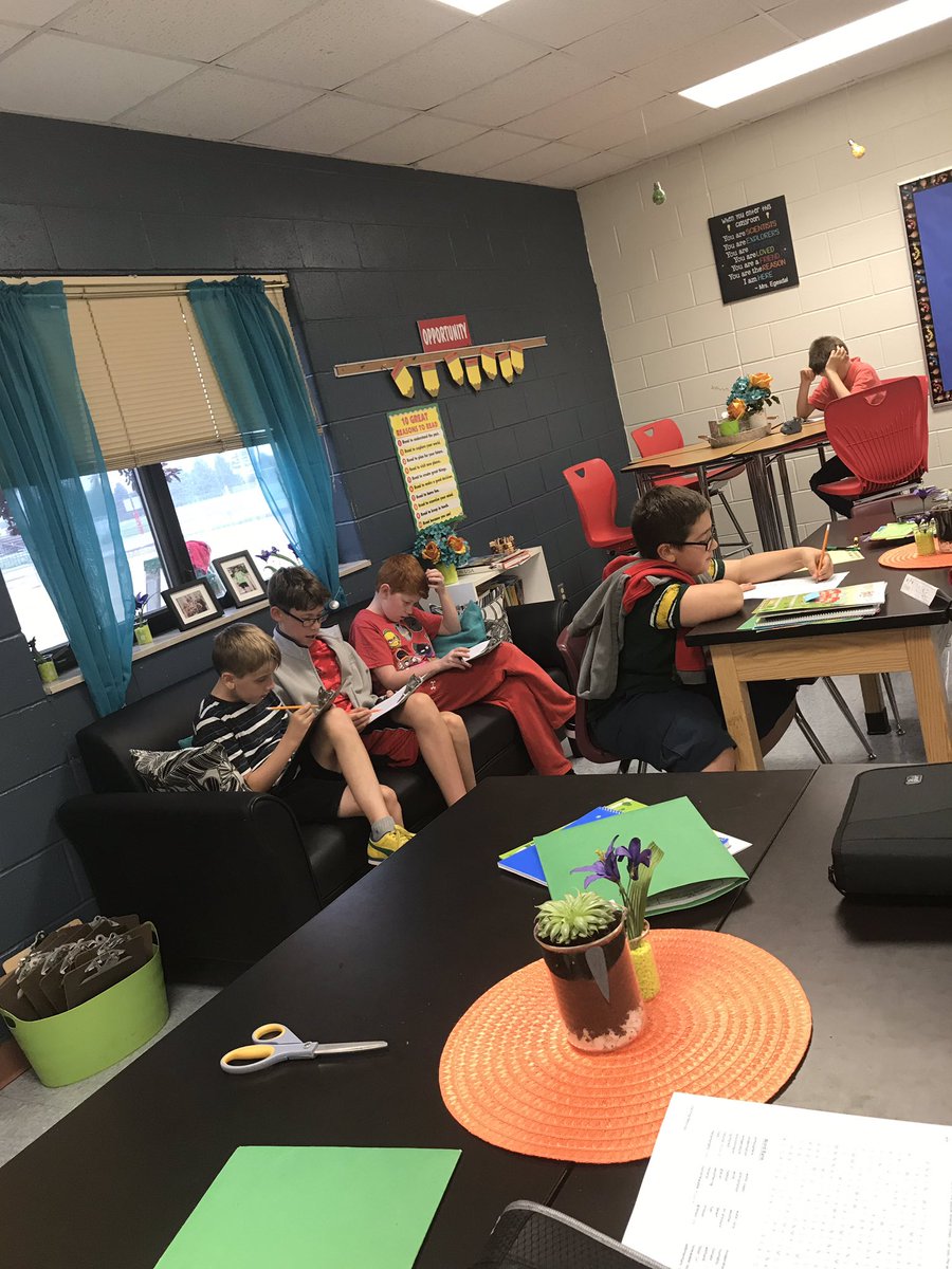 tegesdal's tweet photo. Off to a great start, #5thgraders #5thgradeteacher #flexableseating https://t.co/EoXhMCMpR5