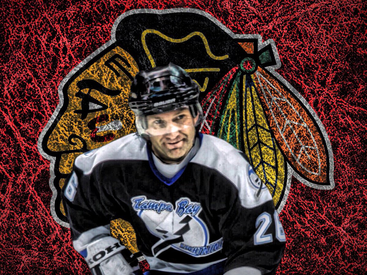 NSCBlackhawks's tweet photo. We have traded Erik Cole, Olli Jokinen, and Lubomir Visnovsky to the @LeafsNsc in exchange for picks in rounds 1-4 in 2011. We have also traded them Scott Gomez for a 2012 3rd and a 2011 7th. https://t.co/EpvZXpdUuj