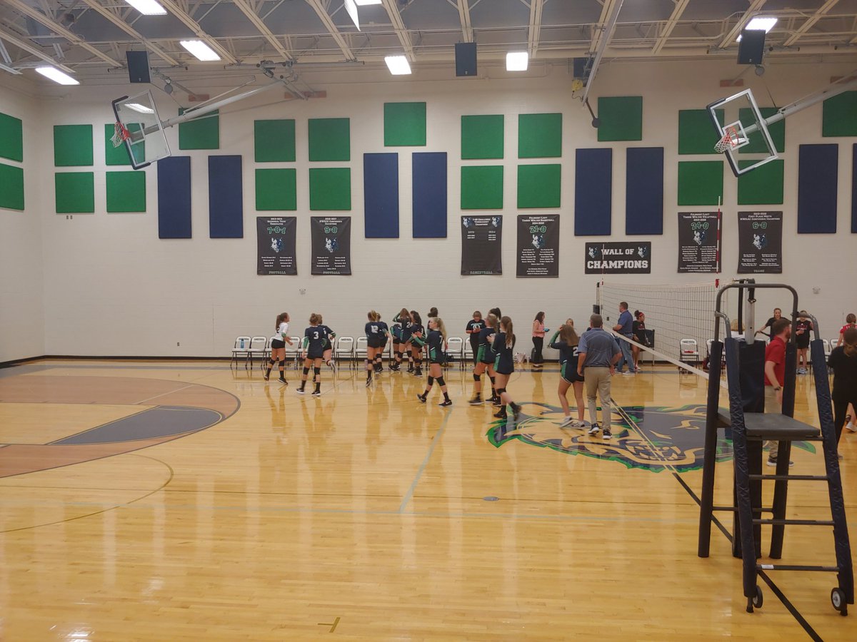 FJHSWolves's tweet photo. @FJHSVBall  goes 2 for 2 with an 8th grade win in 2 sets over Lingle to start 2019-2020 #Proud2Howl https://t.co/cuJmiWZrYw