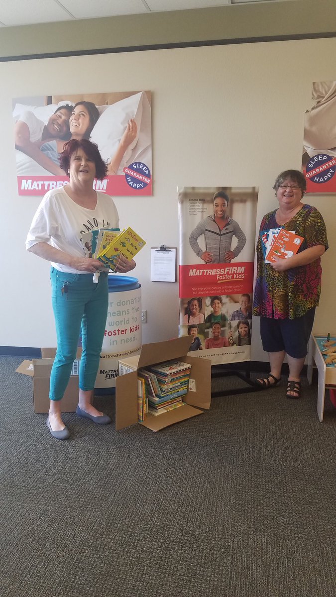 DoriCFWC's tweet photo. Karen &amp; I donating books collected by our GFWC California Federation of Women's clubs https://t.co/xfHtUxbBV5