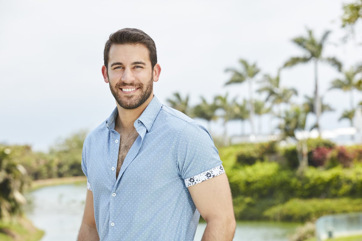 Bitchelorette_'s tweet photo. let’s settle this, y’all. who’s our next bachelor? 

like for big mike 
rt for derek 

#BachelorInParadise #BIP https://t.co/raOJvmGeoJ