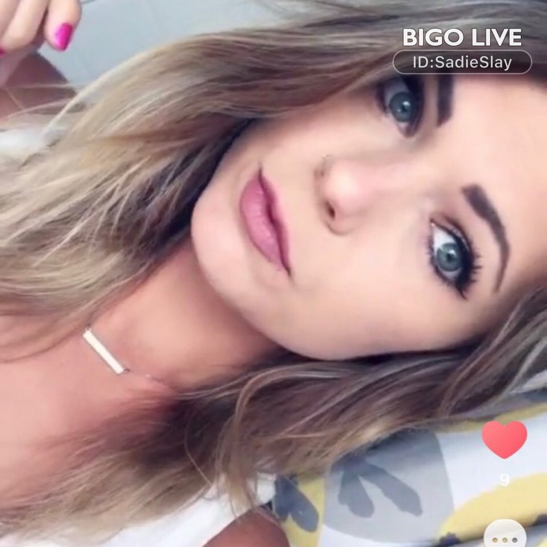loganjones161's tweet photo. Come and see ᏕαɖᎥɛ♥Ꮥlαყ✨★🍍's LIVE in #BIGOLIVE: #girl Battle Royale now  
https://t.co/pr1asD7VBB https://t.co/gmLjeByqlV