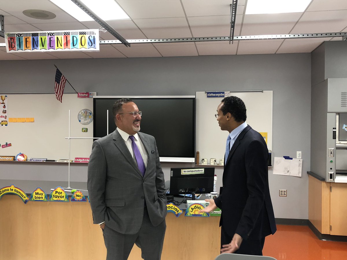 TreasurerWooden's tweet photo. So many state-of-the-art features incorporated in this reenvisioning of Weaver. Thank you @Hartford_Public & Dr. Torres-Rodriguez for the preview and best of luck to all the teachers, students & parents on the new school year!
#BoundlessPotential #WeaverHigh https://t.co/Jx08lygdiG