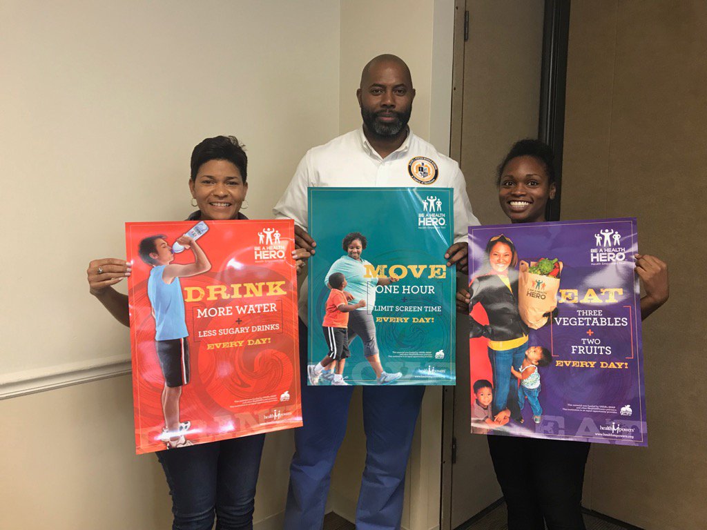 DRice_PE's tweet image. Bunch MS sharing heathy messaging from today’s HPE workshop.@APSCAO@Bunche_Chargers@APSNutritionNow@HealthMPowersU