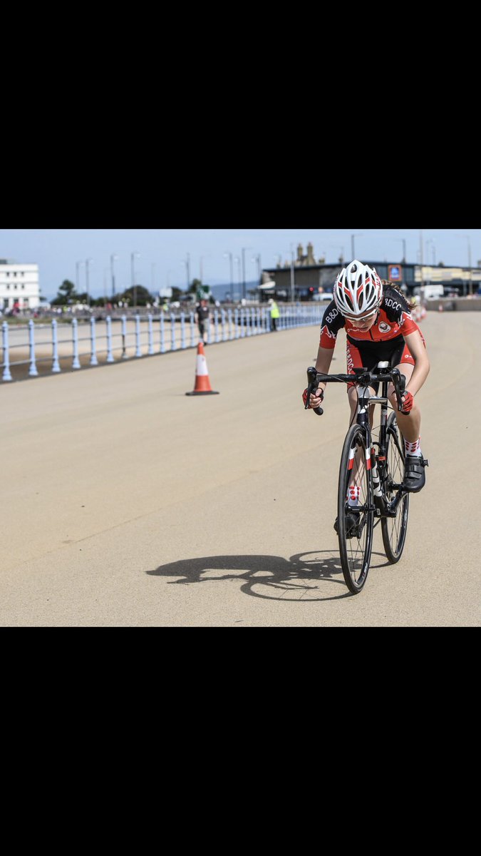 amy_harvey_'s tweet photo. Had some ups and downs @NorthWestYJT but I enjoyed the experience. Stage 1 (prologue) 51st + Stage 2 (hills) 39th + Stage 3 (70 minute crit) 45th= 44th overall and 18th overall out of all the first years! Thank you @WaltherOld for the photos👍 @OfficialBandDCC @BeFirstLondon https://t.co/xFsVrm5nUV