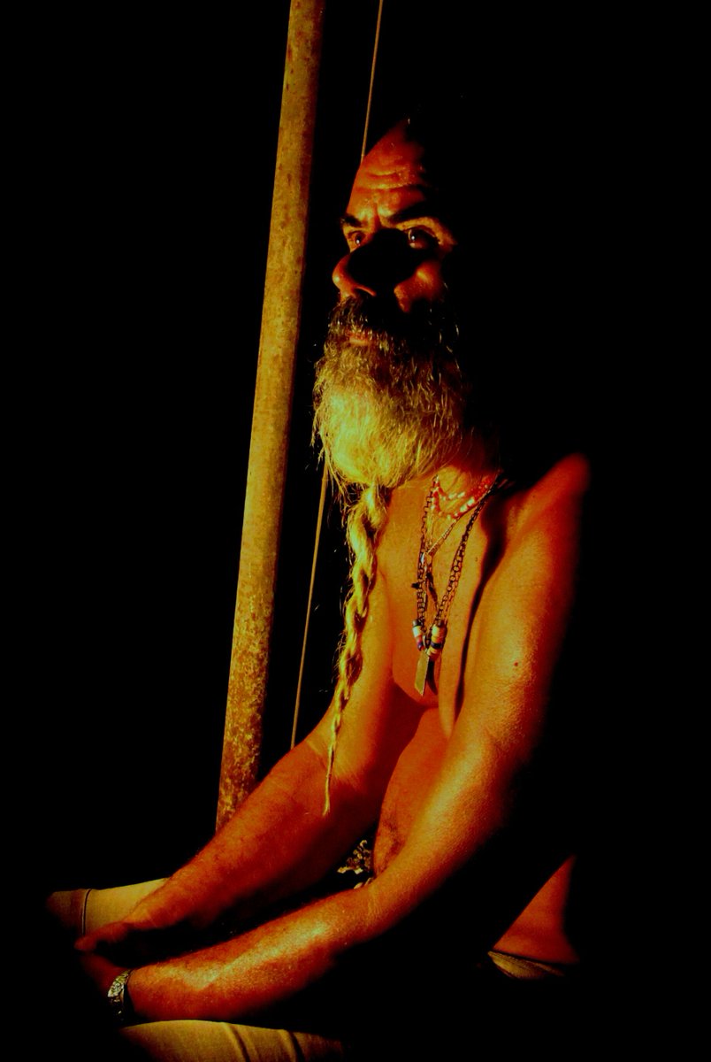 işimiz artık kahinlere kalmış ? .