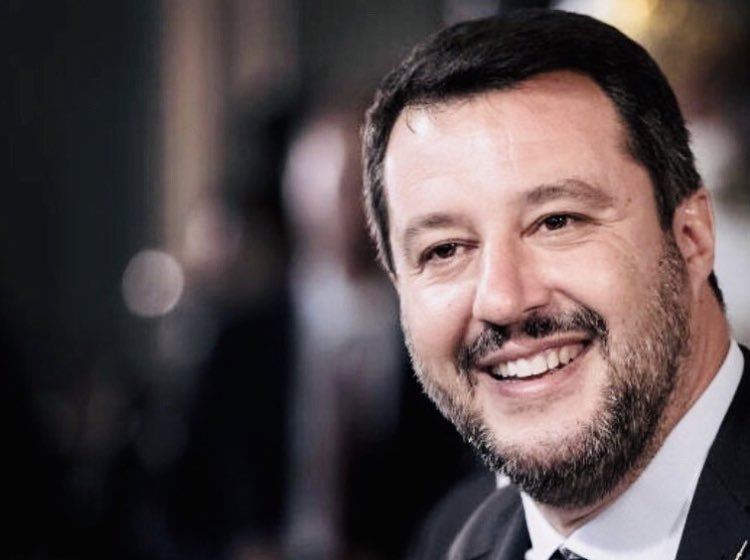 waowawes's tweet photo. “Chi troppo vuole nulla stringe” 

Olio su tela #Salvini https://t.co/J577mUWW2O