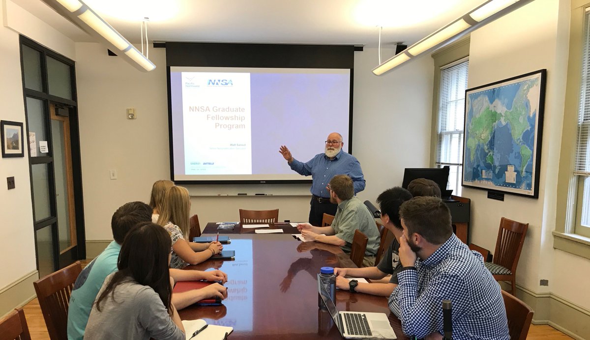 Thanks to Walt Sansot, @PNNLab nonproliferation specialist and @UGACITS Non-resident Fellow, for sharing NNSA Graduate Fellowship opportunities with @UGA_SPIA students!  @UGA_INTL  #NGFP
