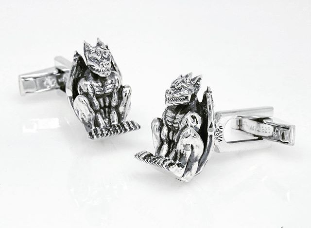 mavajewelry's tweet photo. New cufflinks collection dropping 03/09 featuring these sick gargoyle cufflinks. Tag someone who would rock these! •
•
•
•
#montrealjewelry #montrealjeweler #mavajewelry #handmade #uniquejewelry #finejewelry #badassjewelry #gargoyletattoo #gargoyleje… https://t.co/Z8qwy9oiig https://t.co/AUFTbPYDhy