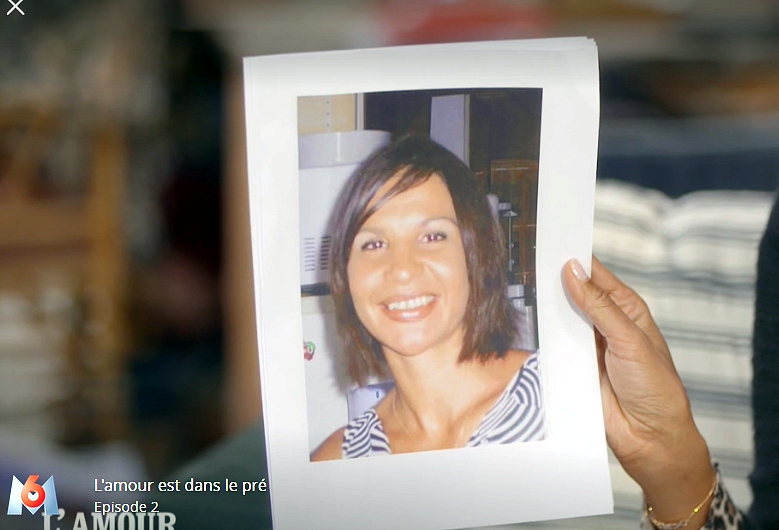 pierrot80remy's tweet photo. hey mais Angélique c'était pas l'une des chanteuses dans le groupe #whatfor de #m6 #postars ?
#adp #adp2019 https://t.co/GLokXfM9S8