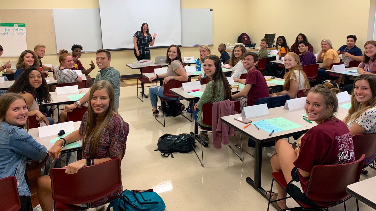 DGaken's tweet photo. Excited that our newest cohort of Leader Advancement Scholarship is finally on campus!  

I’m glad you’re here, and I’m proud you’re part of @CMU_Leadership! https://t.co/61d5muxPdg